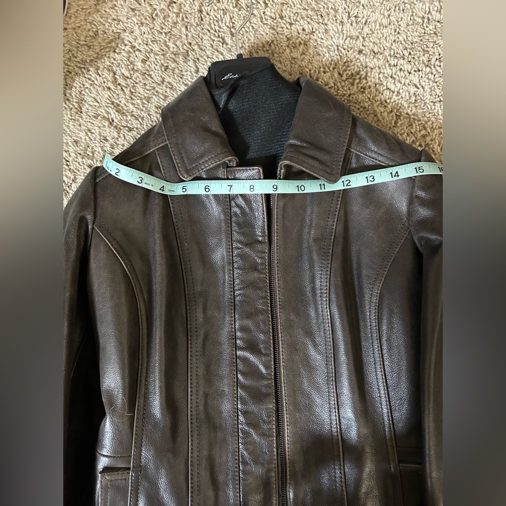 Eddie Bauer Women’s XS full grain leather jacket - Picture 8 of 11